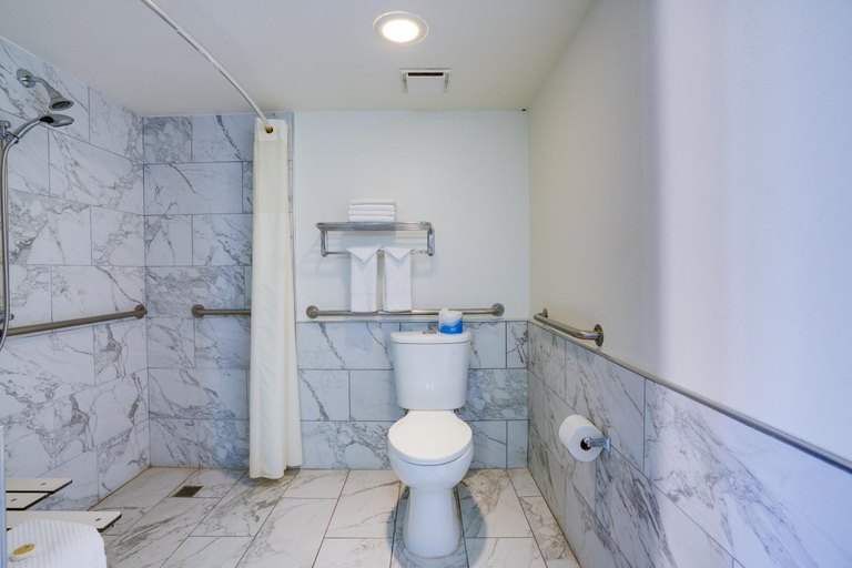Bathroom 3, Lake Mead Inn, Clark
