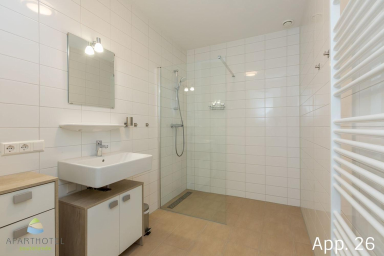 Bathroom 3, Modern Beach Apartment, Veere