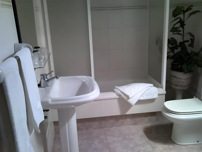 Bathroom, Paradisiaco Umia, Pontevedra