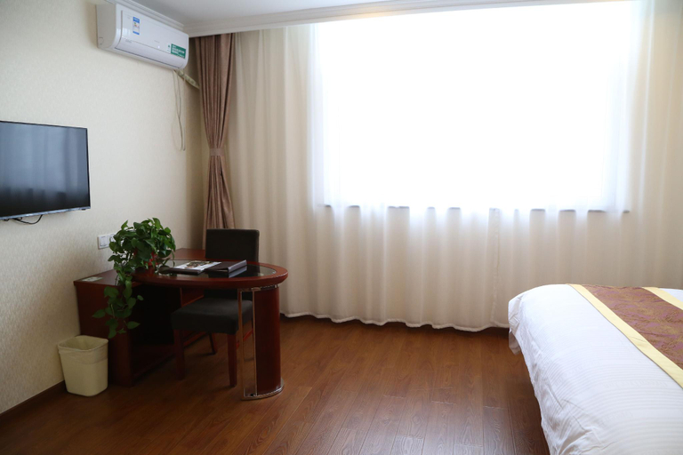 Bedroom 3, GreenTree Inn HeiBei Tangshan Nanhujindi Business Hotel, Tangshan