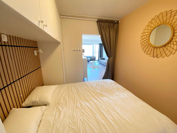 Bedroom 2, Apartment for 4 near the Beach, West-Vlaanderen
