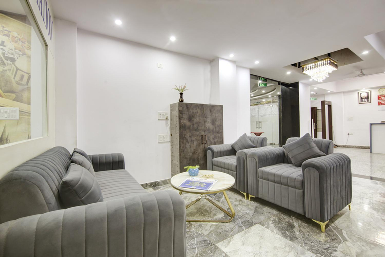 Public Area 2, Hotel S B INN @ PAHARGANJ, Delhi