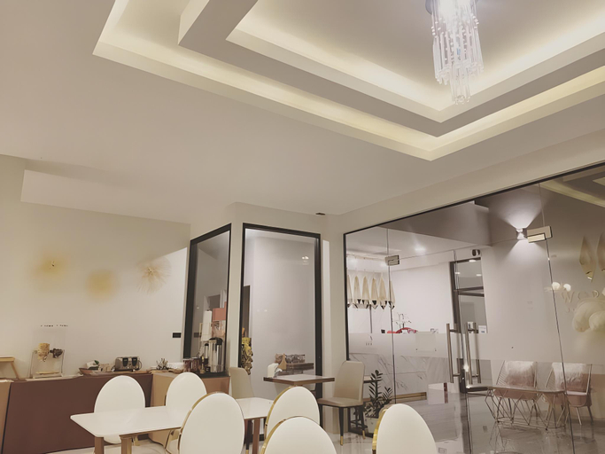 Food & Drinks 3, Worachat Boutique Hotel, Lom Sak