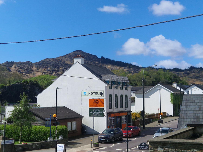 Exterior view 3, Glengarriff Hostel