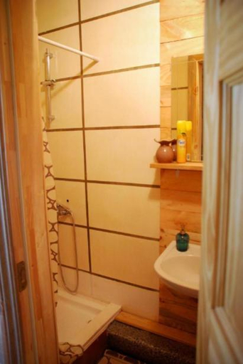 Bathroom 5, Vasarnicu Nr.17, Ventspils