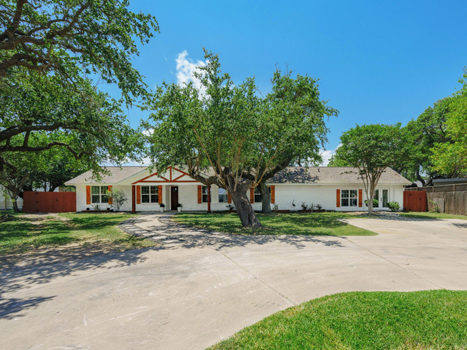 Exterior & Views 5, Reel Blessing by Miss Kitty’s, Aransas