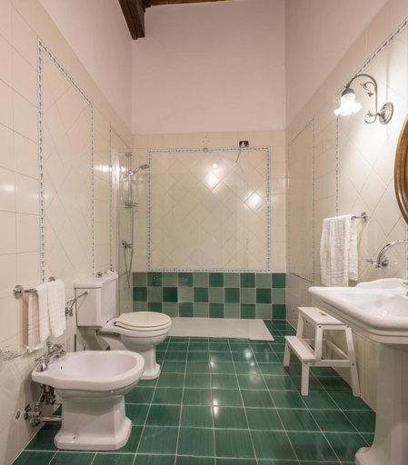 Bathroom 3, La Residenza del Proconsolo, Florence