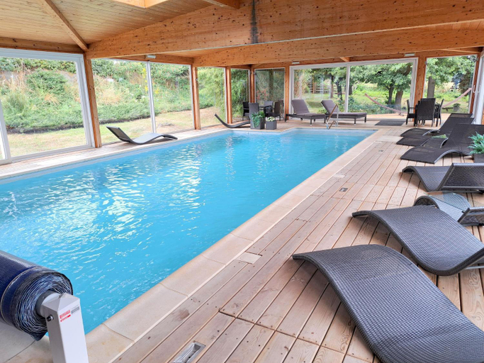 Sport & Beauty 2, Holiday Farm in Pfaffenhofen with Indoor Pool, Bas-Rhin