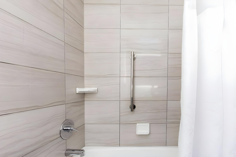 Bathroom 4, Royal Palace Westwood, Los Angeles