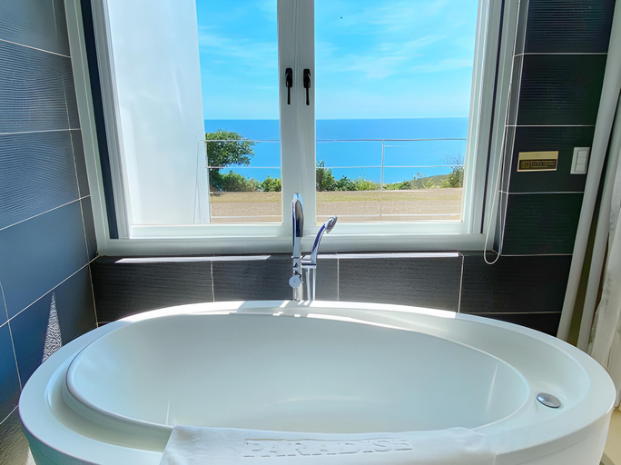 Bathroom 3, Kenting Ocean Paradise Resort, Pingtung
