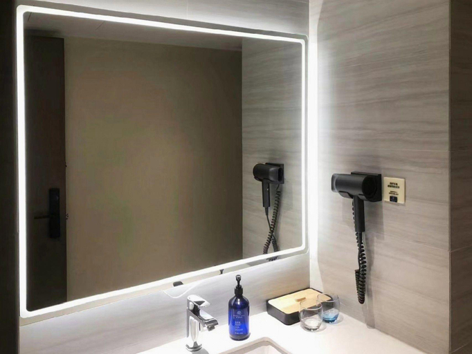 Bathroom, Starway Hotel Shennongjia Muyu, Shennongjia