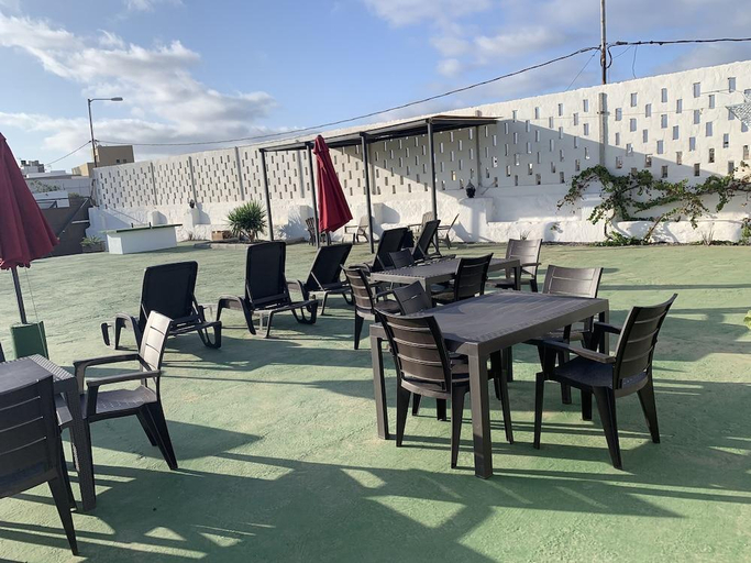 Food & Drinks 5, VALTISYA POOL AND AIRPORT, Las Palmas