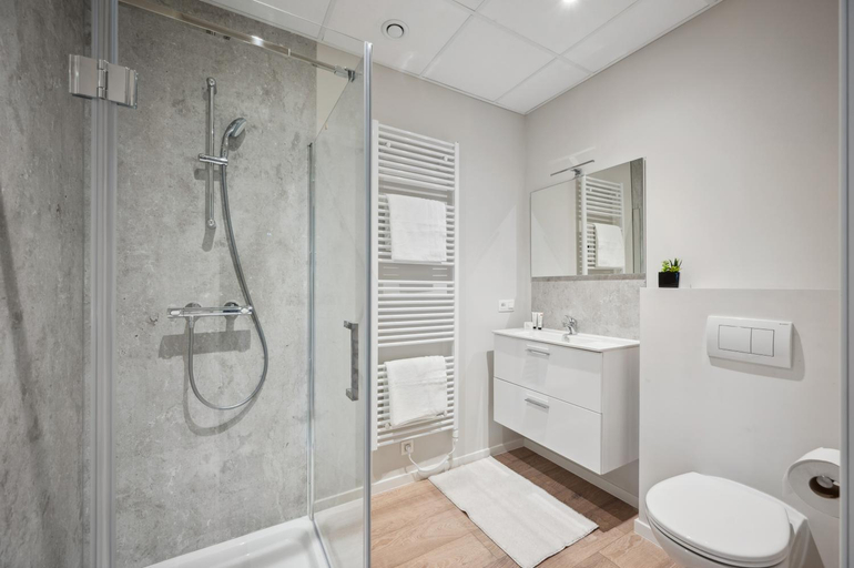Bathroom 3, Imperiashortstay, Vlaams Brabant