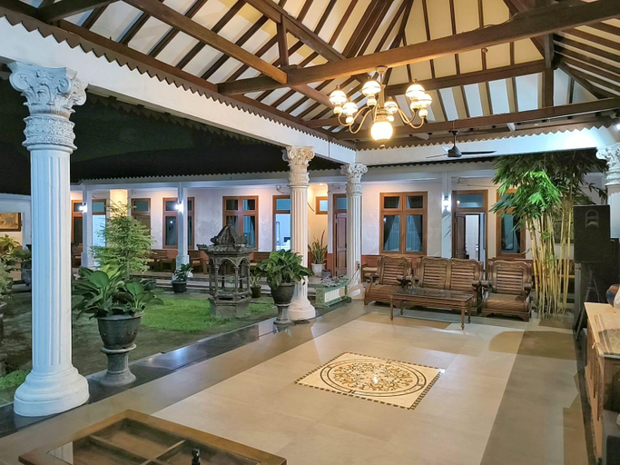 Public Area, Omah Keniten Yogyakarta, Sleman
