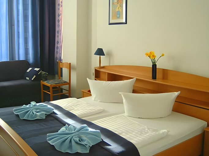 Bedroom, City Pension Berlin, Berlin
