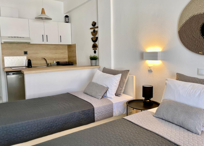 Others 5, Thalassa Garden Studios, Central Macedonia