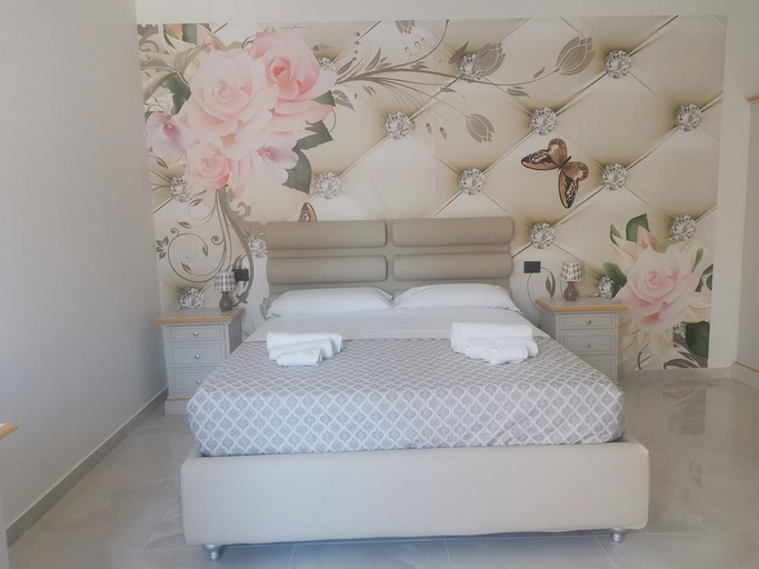 Bedroom 3, Atlantis 22, Messina