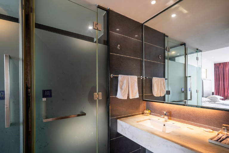 Bathroom 4, Xiamen Blue Peninsula Hotel     , Xiamen