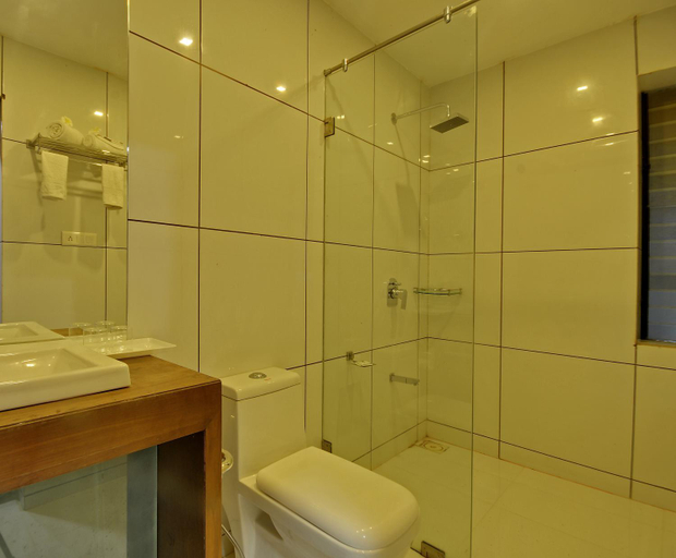 Bathroom 4, Vishal Lords inn Gir Forest, Junagadh