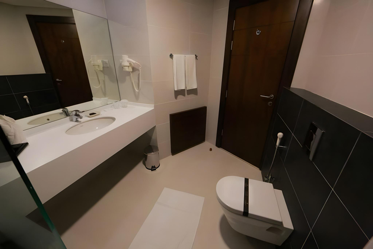 Bathroom 3, Coral Tower Hotel, Wadi Essier