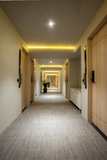 Public Area 2, Hotel Bellevue, Gandhinagar
