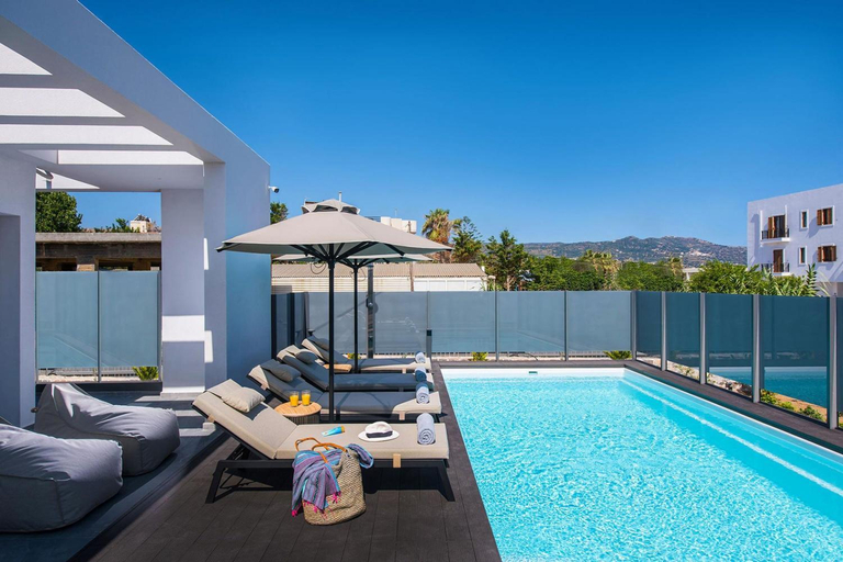 Sport & Beauty 2, Villa Amo With Private Pool, Crete