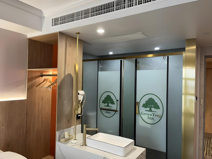 Bathroom 3, GreenTree Inn Yancheng West Passenger Terminal Damagou Eco-park, Yancheng