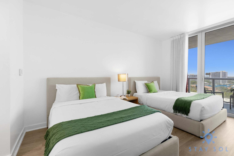 Bedroom 4, Stylish Apartment Near Beach, Broward