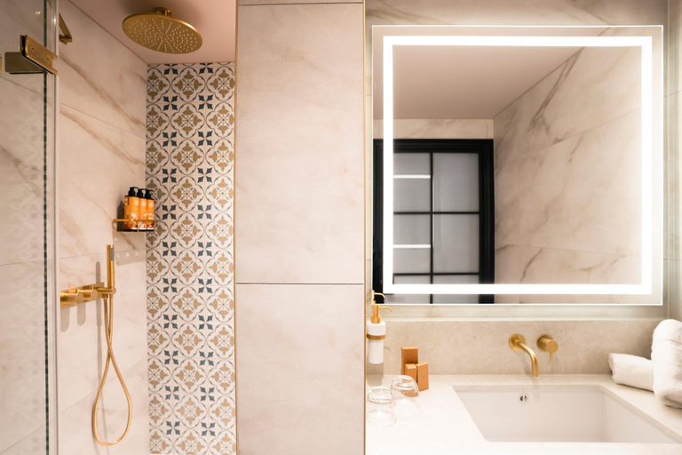 Bathroom 5, The Mercantile Hotel, Dublin