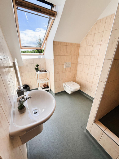 Bathroom 3, Wellness hotel & minipivovar Knezinek, České Budějovice