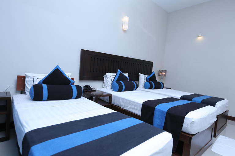 Bedroom 3, Hotel Randiya, N. Palatha East