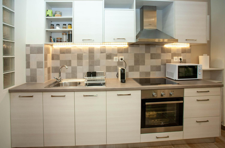 Blue Jasmine Apartments, Crete