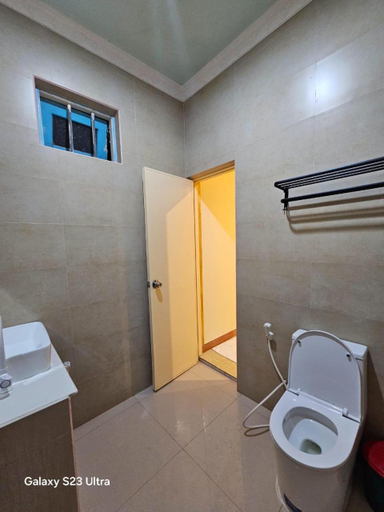 Bathroom 3, Kuri Himandhoo Inn, North Ari Atoll