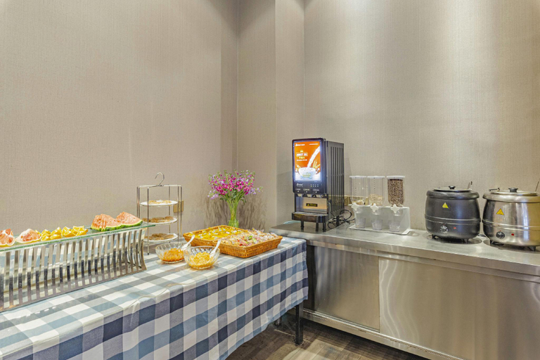 Food & Drinks 5, GreenTree Alliance Bengbu Railway Station Branch, Bengbu
