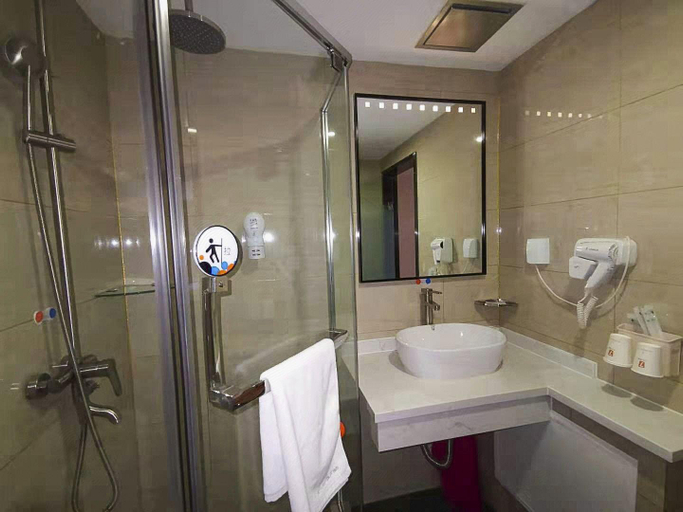 Bathroom 4, 7 Days Premium Chengde University High-speed Railway Station, Chengde