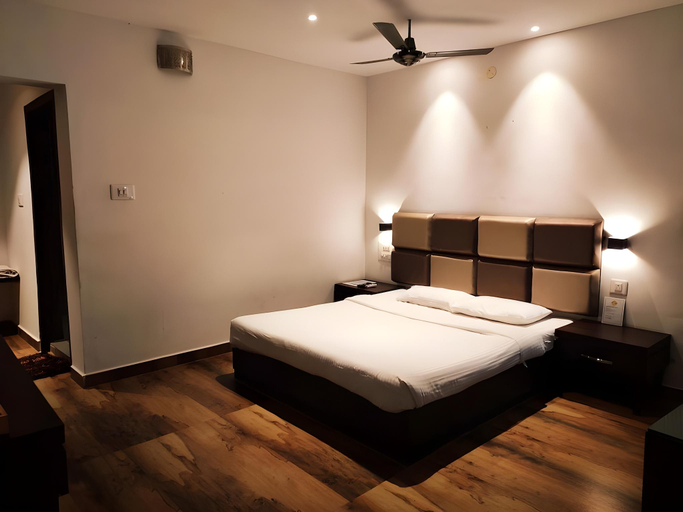Bedroom 2, Holiday Village, Bangalore