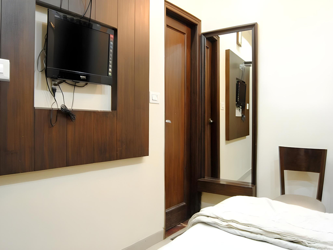 Others 4, Gaylord International Hotel, Delhi