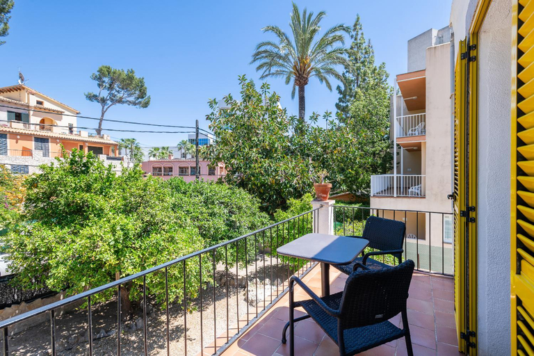 Others 5, FLOR Amistad Hostal, Baleares