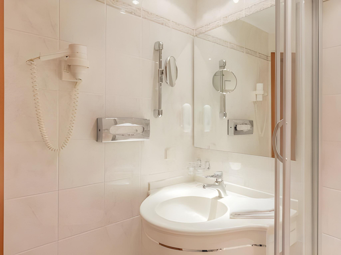 Bathroom 5, Hotel Markgraf Leipzig, Leipzig