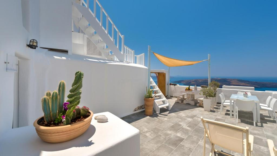 Others 5, Fira White Residence, South Aegean