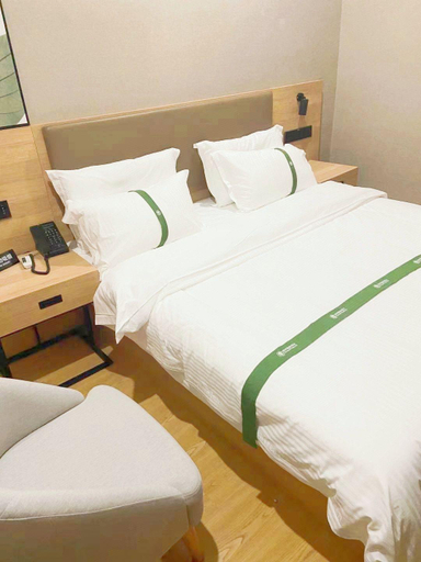 Bedroom 2, Green Tree Inn Heze Mudan District Government, Heze