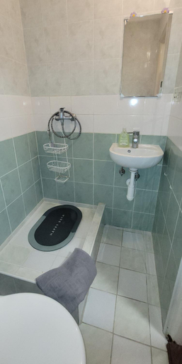 Bathroom 4, Alenka, Nové Zámky