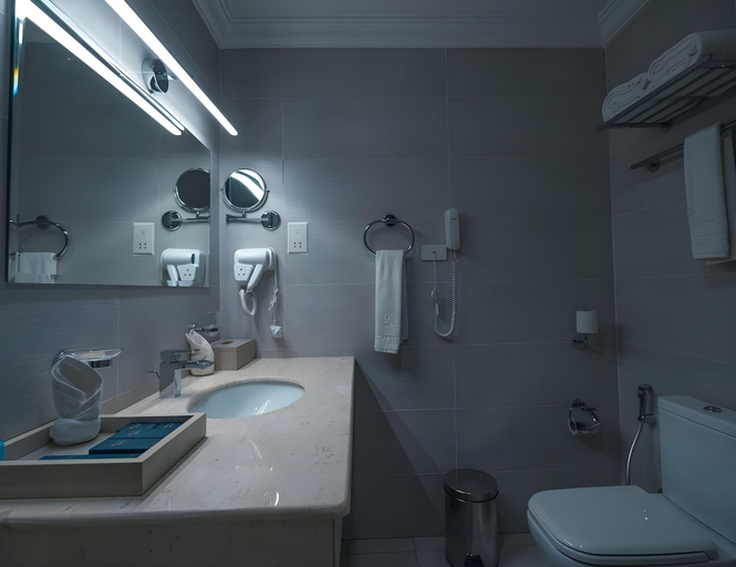 Bathroom, Haile Grand Addis Ababa, Addis Abeba