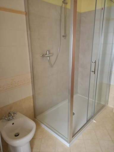 Bathroom 3, B&B Brunamonti, Ancona