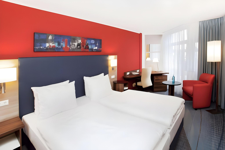 Bedroom 3, H+ Hotel Koln Bruhl by Sunday Hotels, Rhein-Erft-Kreis