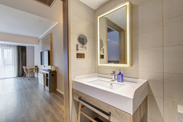 Bathroom 3, Hanting Premium Hotel Linfen Hongdong Cultural Plaza, Linfen