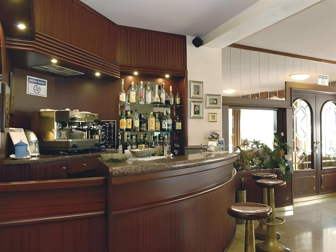 Food & Drinks 5, Hotel Cristallo, Savona