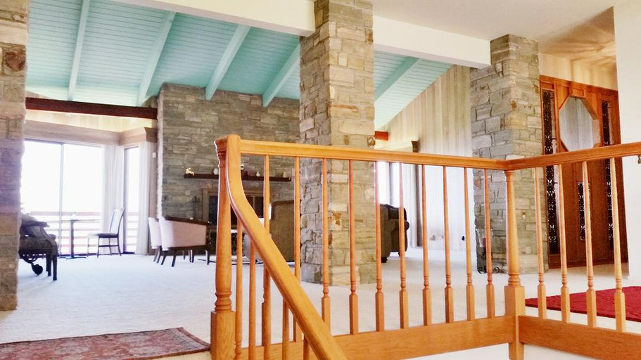 Others 4, Arky's B&B, Del Norte