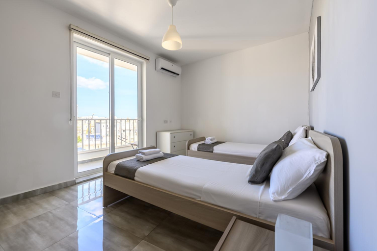 Bedroom, F9 Room 3, Private Room two single beds with shared bathroom in shared Flat