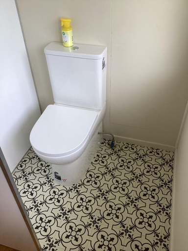 Bathroom, Robyn's Nest, New Plymouth